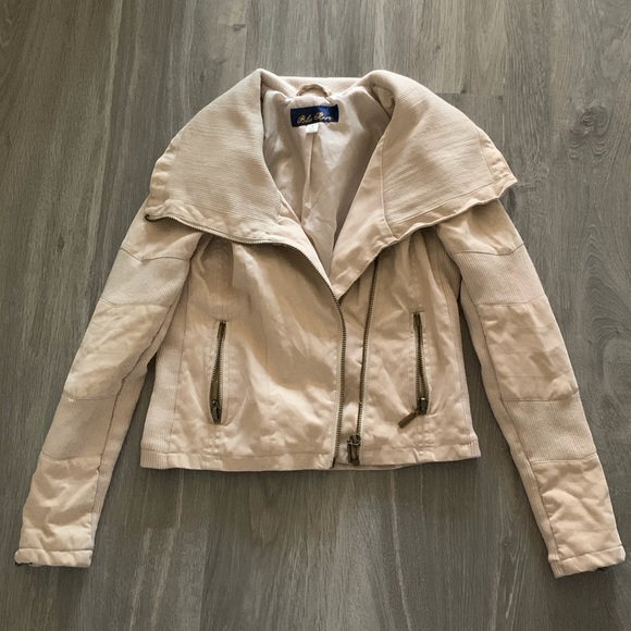 Jackets & Blazers - Women’s Beige Cropped Vintage Jacket